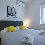 Apartment Emaro