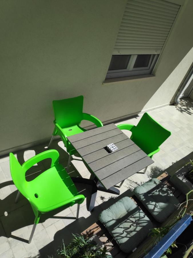 Appartement Emaro *