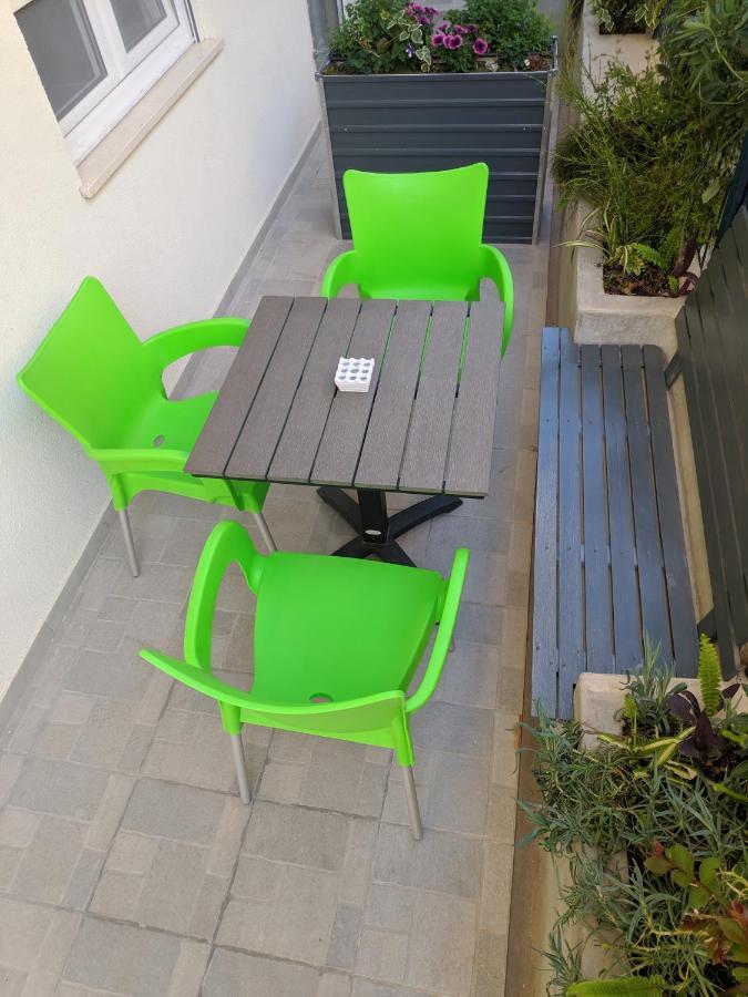 Emaro Appartement *